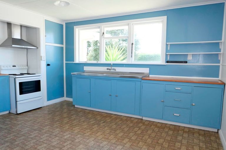 Photo of property in 14 Campion Road, Waikanae Beach, Waikanae, 5036