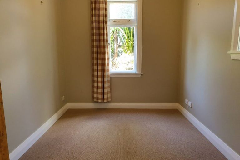 Photo of property in 434a Stokes Valley Road, Stokes Valley, Lower Hutt, 5019