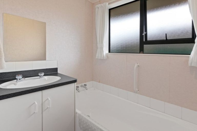 Photo of property in 24 Francis Street, Blenheim, 7201