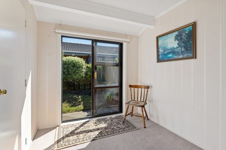 Photo of property in 3b Pinewood Grove, Paraparaumu Beach, Paraparaumu, 5032