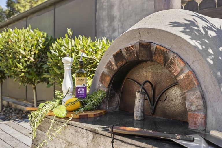 Photo of property in 13 Matipo Crescent, Pukete, Hamilton, 3200