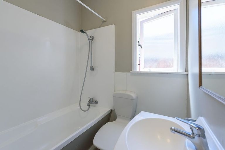 Photo of property in 26 Herald Street, Berhampore, Wellington, 6023