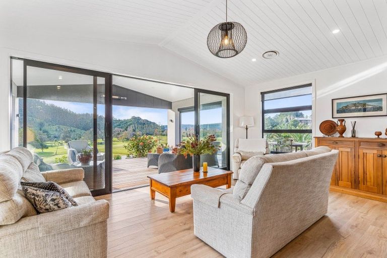 Photo of property in 19 Titoki Lane, Whangamata, 3691