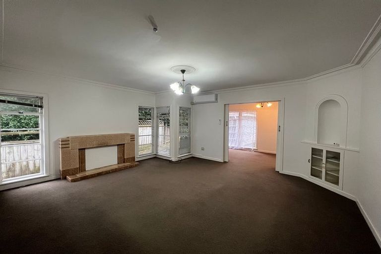 Photo of property in 8 Lewis Street, Blockhouse Bay, Auckland, 0600