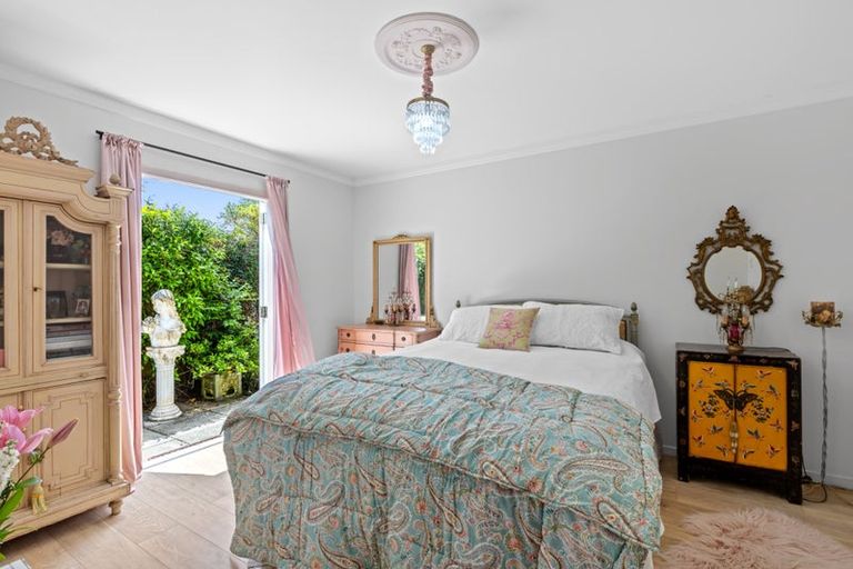 Photo of property in 33a Rambler Crescent, Beach Haven, Auckland, 0626