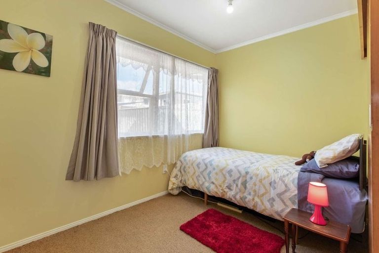 Photo of property in 2/70 Station Road, Papatoetoe, Auckland, 2025