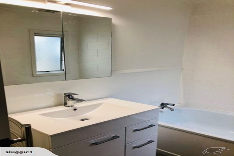 Photo of property in 2/1001 High Street, Avalon, Lower Hutt, 5011