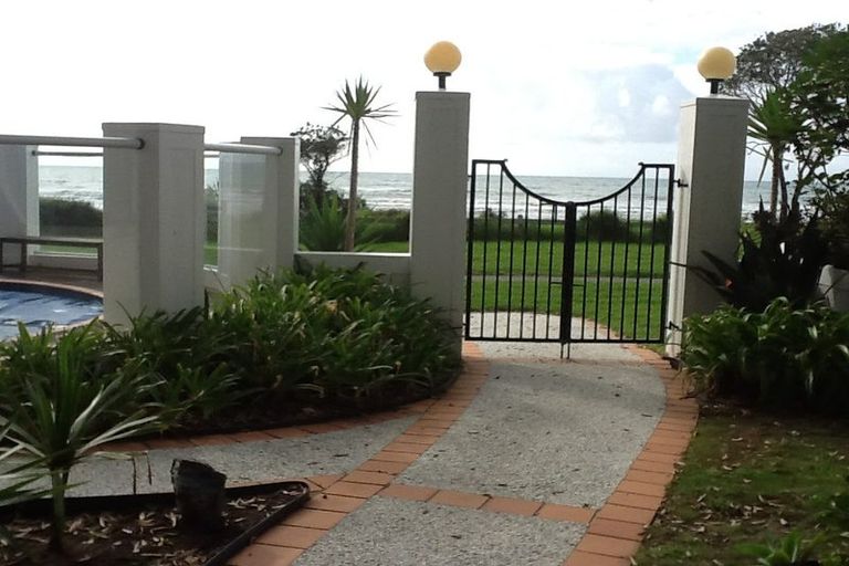 Photo of property in Oceanside Apartments, 9/453 Hibiscus Coast Highway, Orewa, 0931