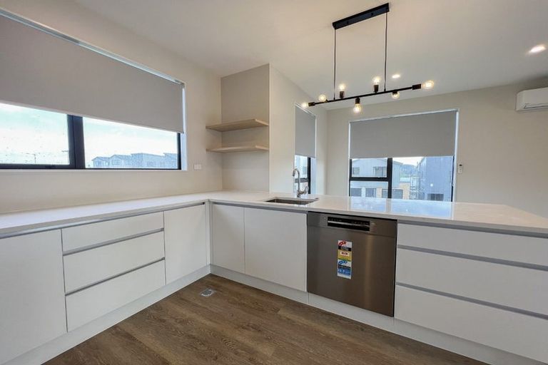 Photo of property in 39 Kapehu Road, Silverdale, 0932