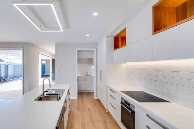 Photo of property in 4 Willowbrook Place, Titirangi, Auckland, 0604