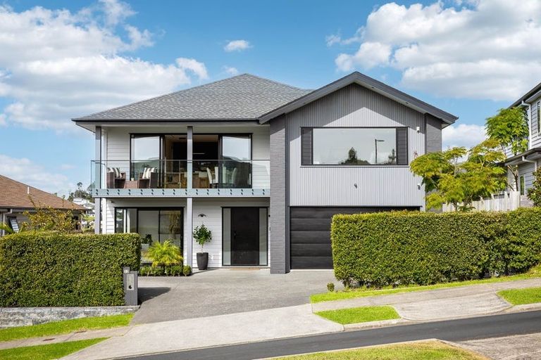 Photo of property in 32 Grut Greens, Silverdale, 0932