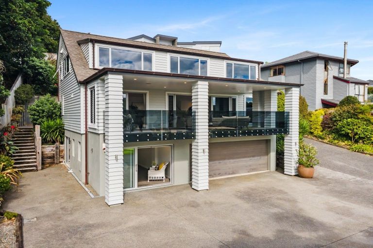 Photo of property in 27 Shelly Beach Parade, Cockle Bay, Auckland, 2014