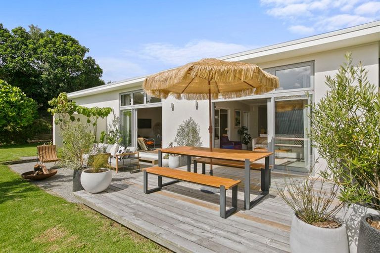 Photo of property in 1185d South Road, Oakura, 4314