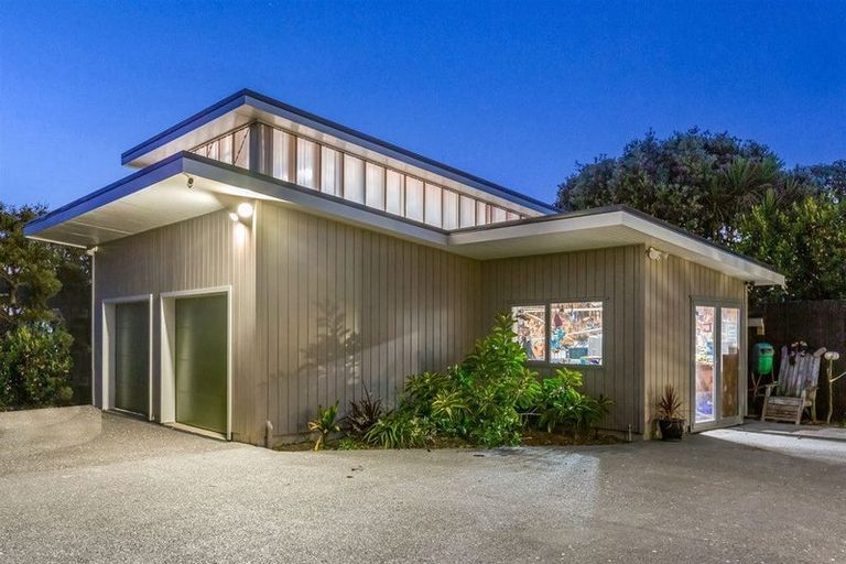 Photo of property in 249 Manly Street, Paraparaumu Beach, Paraparaumu, 5032