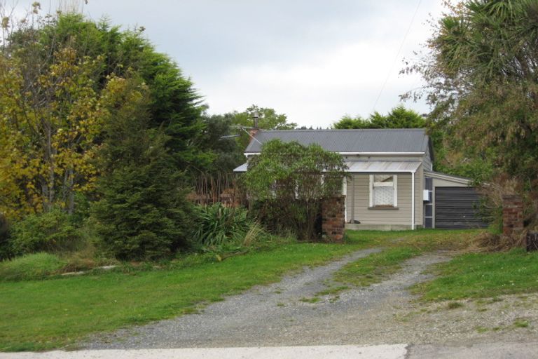 Photo of property in 90 Salcombe Street, Kaitangata, 9210