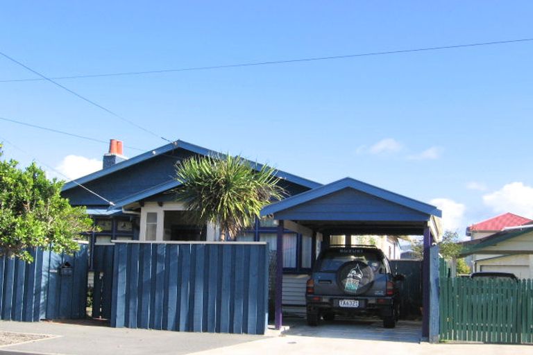 Photo of property in 11 Collins Street, Petone, Lower Hutt, 5012