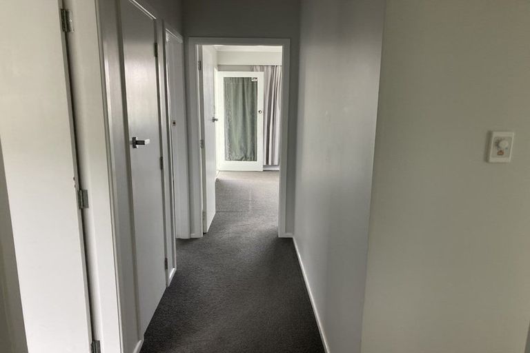 Photo of property in 17a Heather Grove, Fairfield, Lower Hutt, 5011