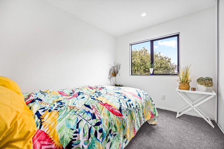 Photo of property in 63 Rakich Place, Henderson, Auckland, 0612