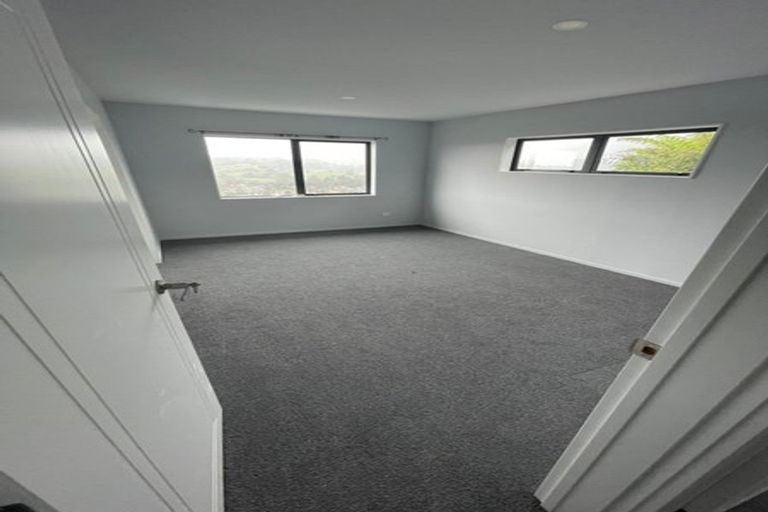 Photo of property in 262a Sturges Road, Henderson, Auckland, 0612