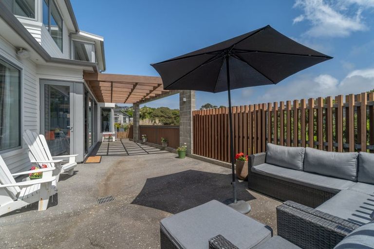 Photo of property in 24 Port Lane, Whitby, Porirua, 5024