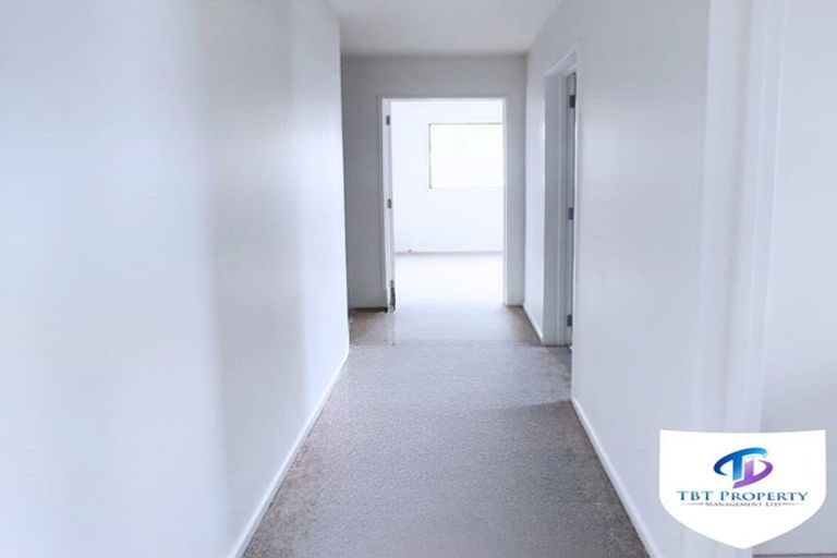 Photo of property in 3/11 Stottholm Road, Titirangi, Auckland, 0604