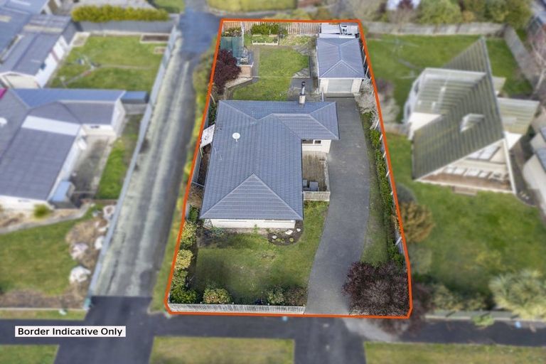Photo of property in 35 Geddis Street, Rangiora, 7400