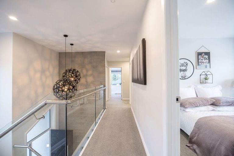 Photo of property in 85 Station Road, Kumeu, 0810