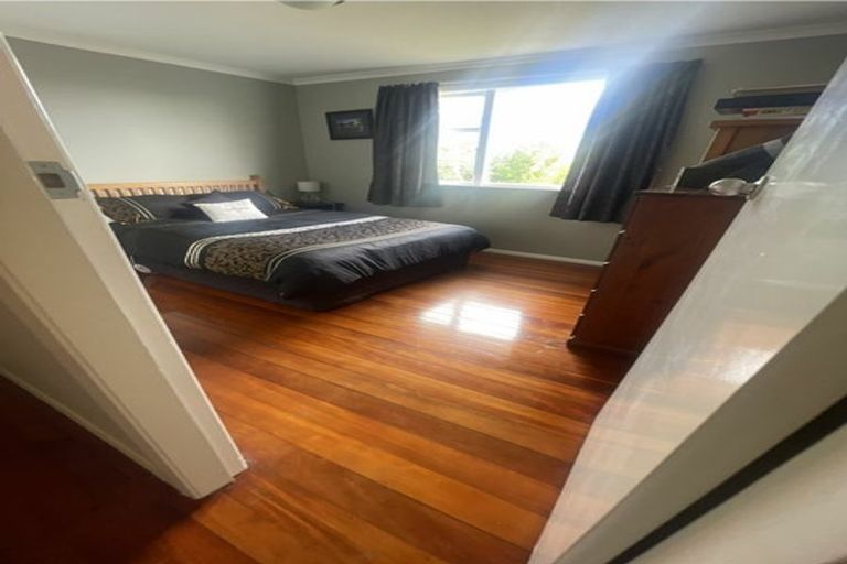 Photo of property in 10 Sheridan Terrace, Johnsonville, Wellington, 6037