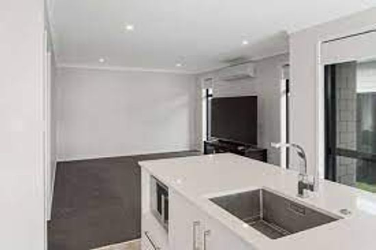 Photo of property in 38 Empire Crescent, Papamoa, 3118