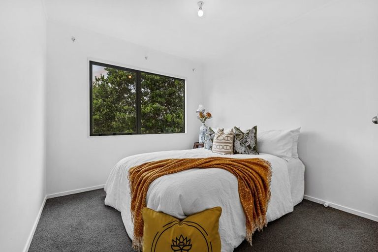 Photo of property in 46a Don Buck Road, Massey, Auckland, 0614