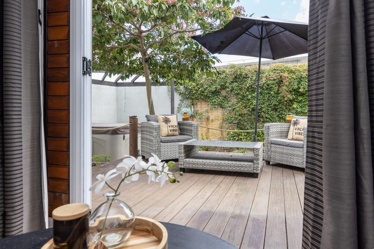 Photo of property in 13 Bedford Road, Marewa, Napier, 4110