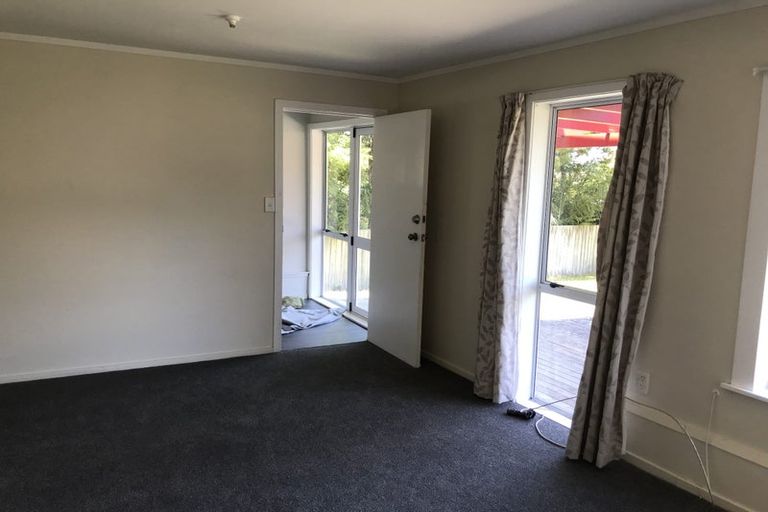 Photo of property in 3 Lancelot Road, Orewa, 0931