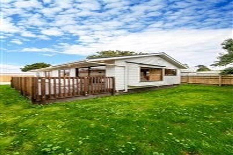 Photo of property in 36 Riverpark Crescent, Henderson, Auckland, 0610