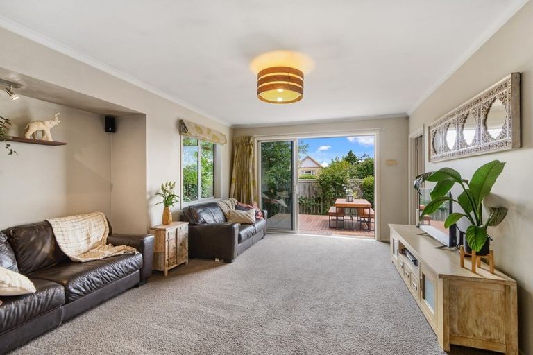 Photo of property in 35 Aorangi Road, Bryndwr, Christchurch, 8053