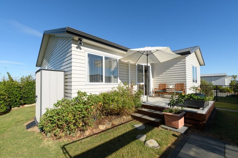 Photo of property in 11 Kamahi Crescent, Papamoa Beach, Papamoa, 3118