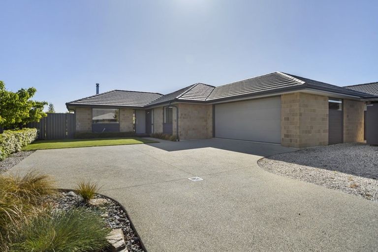 Photo of property in 4 Magnetic Place, Cromwell, 9310