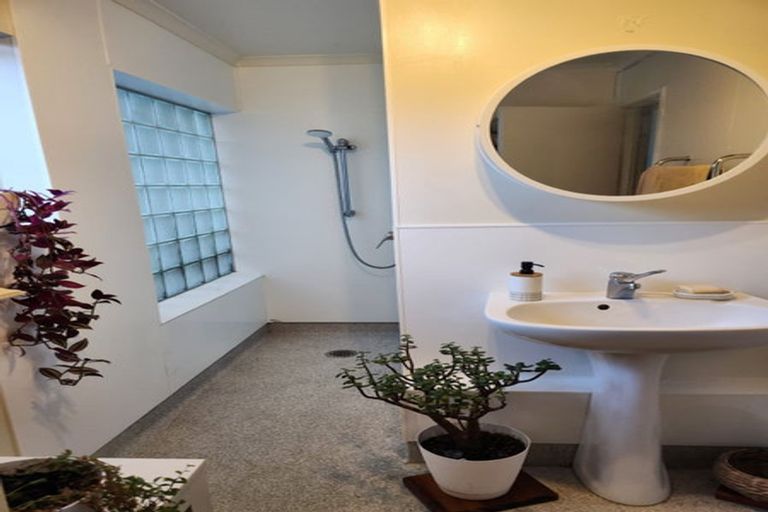 Photo of property in 4/132 Victoria Road, Devonport, Auckland, 0624