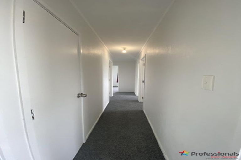 Photo of property in 1 Secretariat Place, Randwick Park, Auckland, 2105