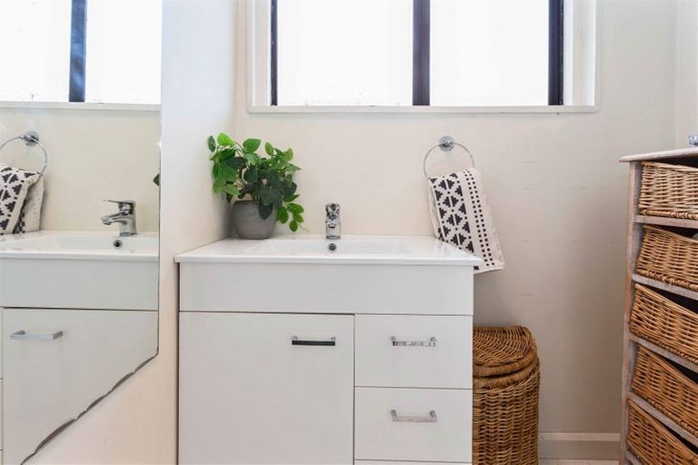 Photo of property in 41 Suva Street, Upper Riccarton, Christchurch, 8041