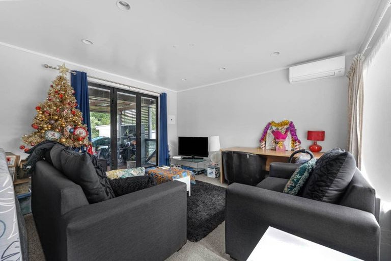 Photo of property in 16 Bruce Place, Papatoetoe, Auckland, 2025