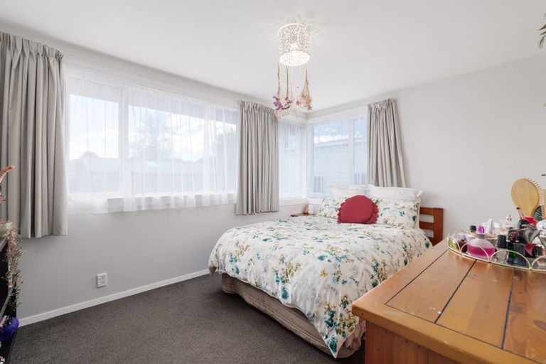 Photo of property in 146 Grimseys Road, Redwood, Christchurch, 8051