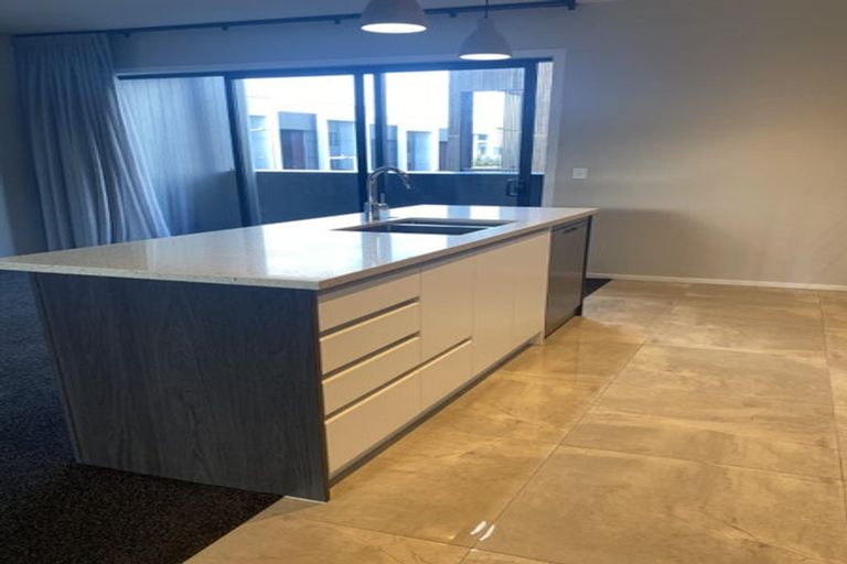 Photo of property in 81 Bomb Point Drive, Hobsonville, Auckland, 0616