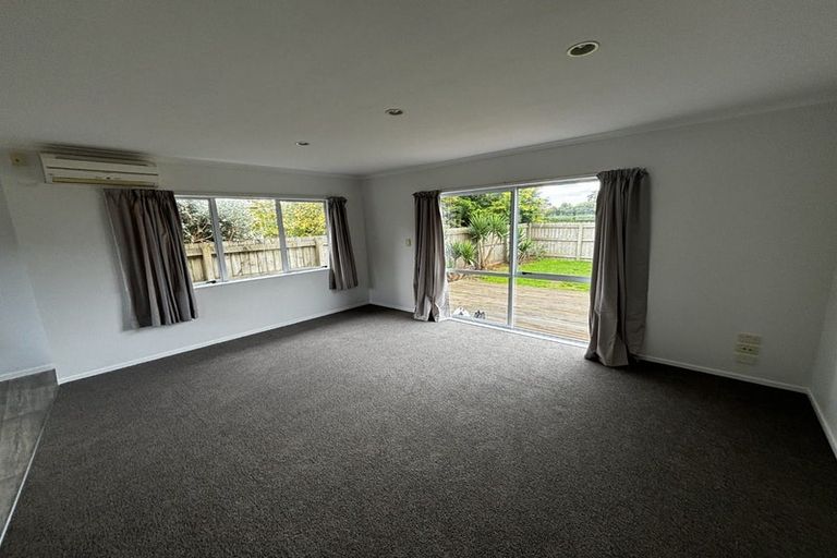 Photo of property in 369 Waihi Road, Normanby, Hawera, 4614