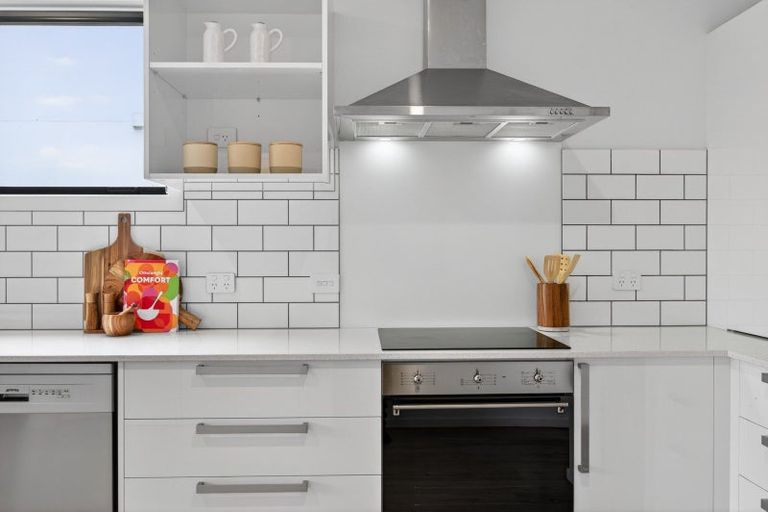 Photo of property in 3/20 Ballinger Place, Carterton, 5713