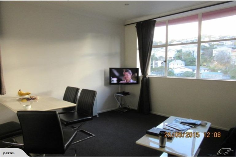 Photo of property in Terrace Garden Apartments, 10a/120 The Terrace, Wellington Central, Wellington, 6011