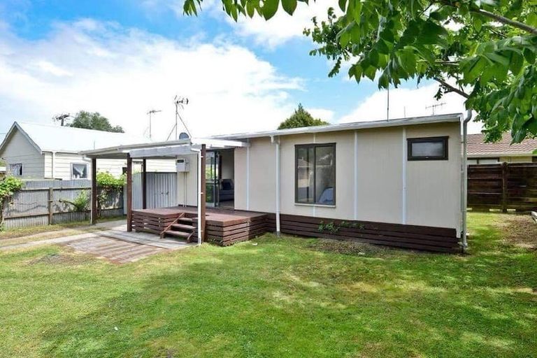 Photo of property in 11 Bettina Road, Fairfield, Hamilton, 3214