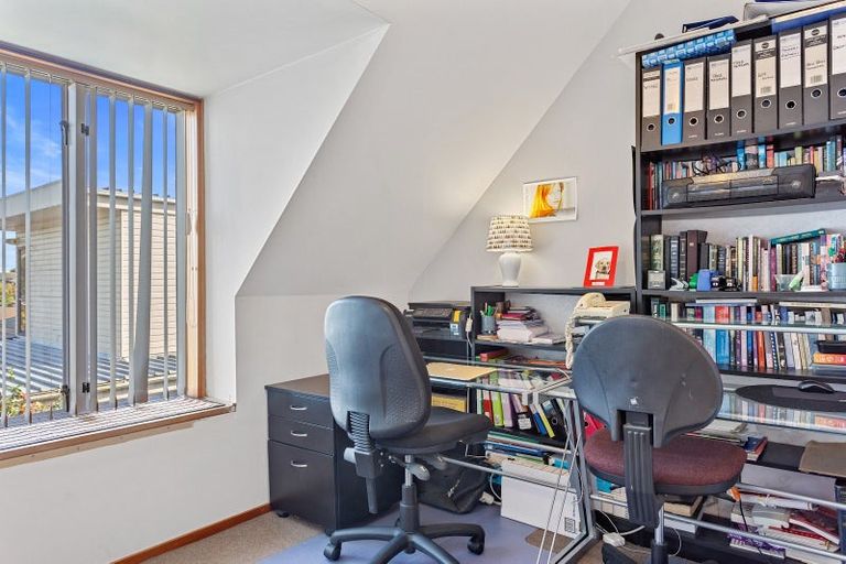 Photo of property in 1/144a Yaldhurst Road, Sockburn, Christchurch, 8042