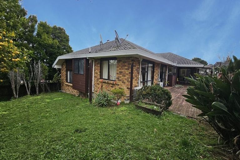 Photo of property in 40 Pigeon Mountain Road, Half Moon Bay, Auckland, 2012