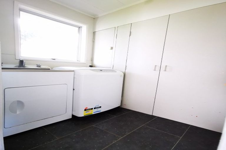 Photo of property in 1/4 Osmond Court, Sunnyvale, Auckland, 0612