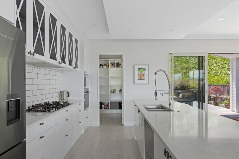 Photo of property in 138 Arran Point Parade, Orewa, 0931